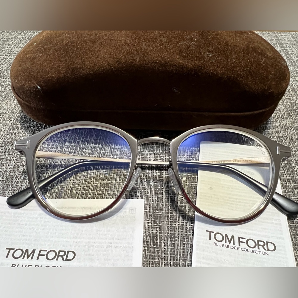 Tom Ford TG5528-B blue blocker glasses!!!